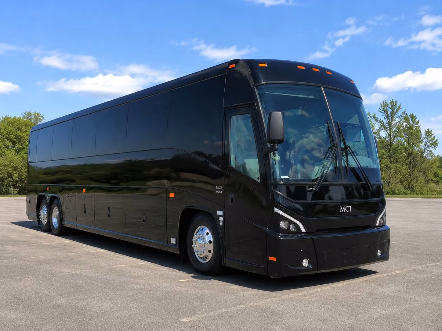 corporate groups departing garland rely on long distance charter buses for multi day retreats and conferences