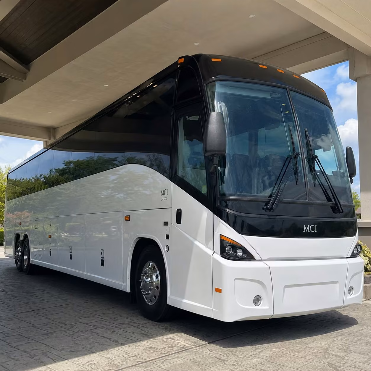 find exactly the right bus for airport transfers and off site corporate events in garland